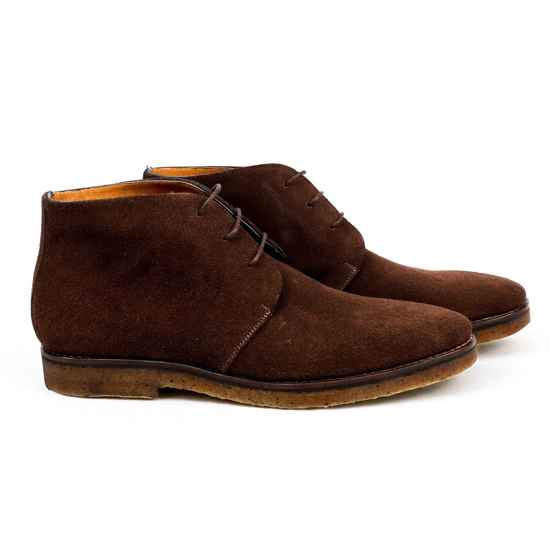 Bota Chukka Lorenzo - Camurça com solado em Borracha Crepe Natural