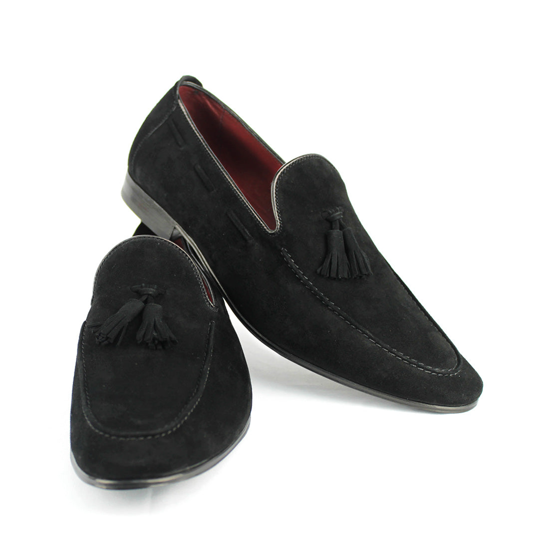 Tassel Loafer Martino em Camurça cor preto