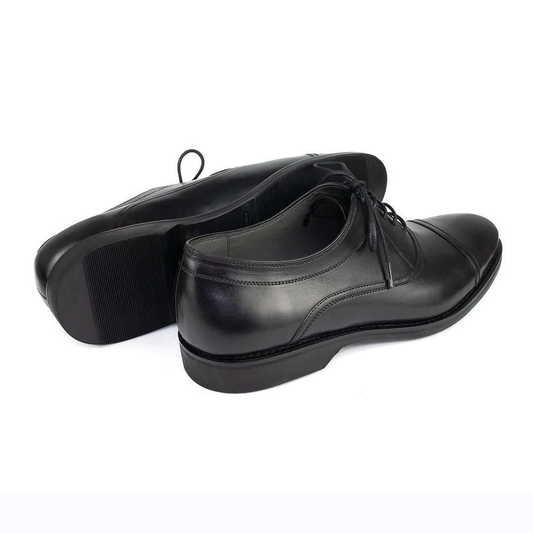 Oxford Cap Toe Ronald Solado de Borracha - cor Preto