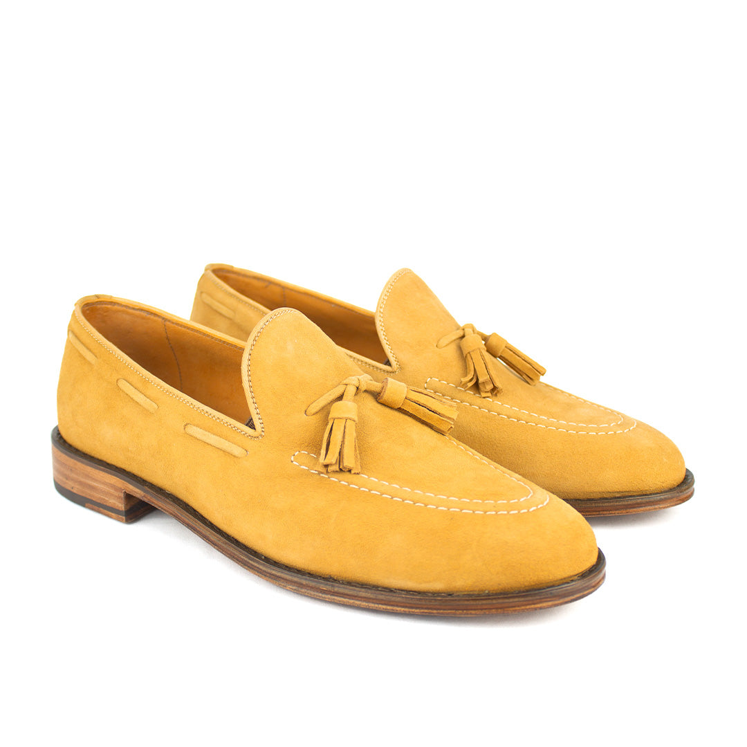 Tassel Loafer Windsor- em Camurça cor Havana