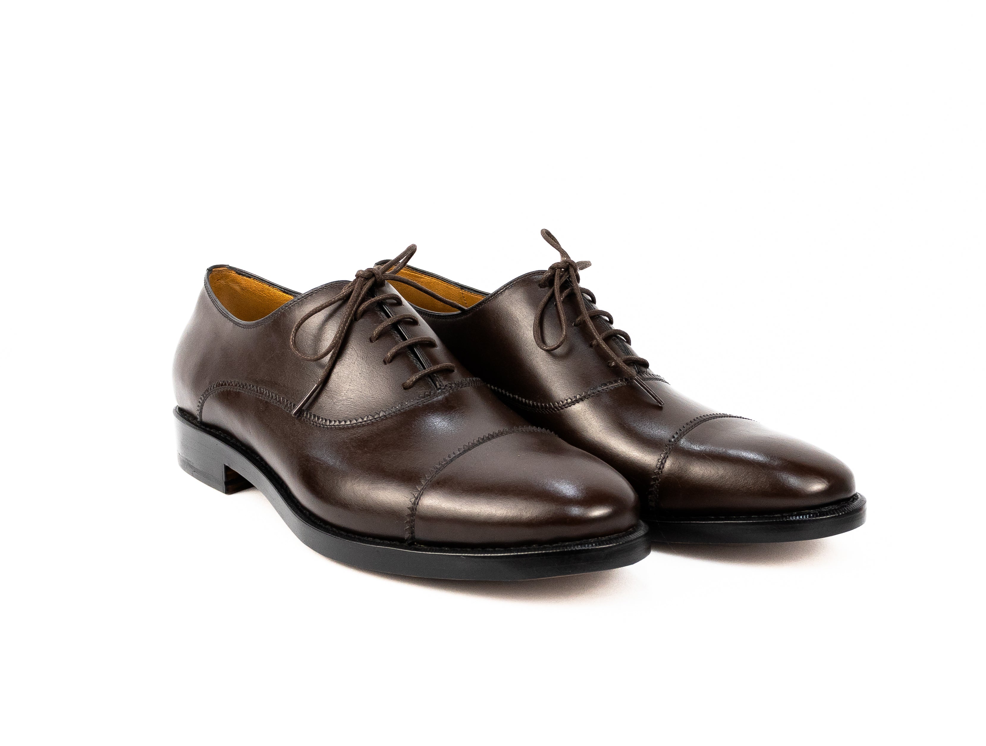 Oxford Cap Toe - Parker Cromo Alemão cor Marrom Café