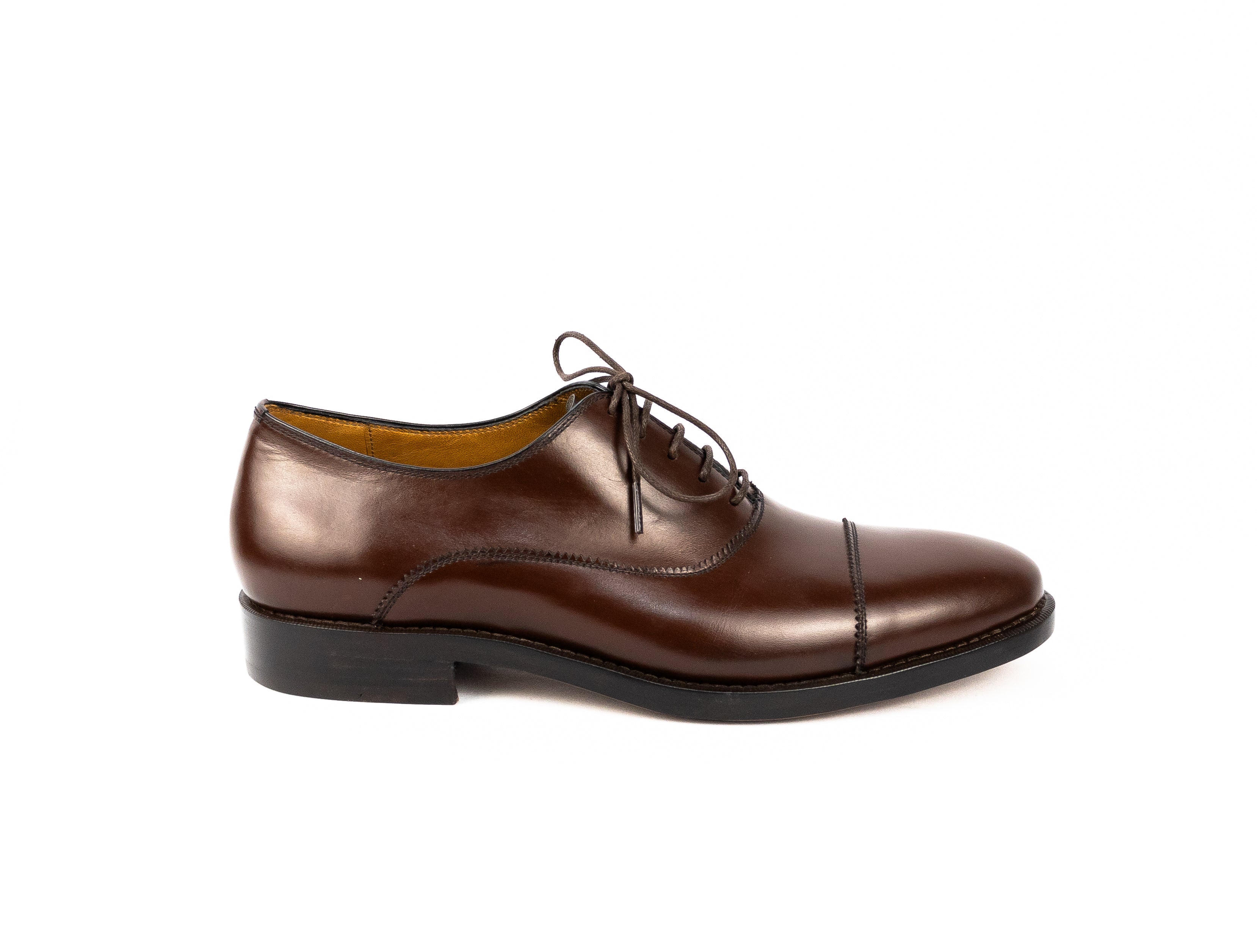 Oxford Cap Toe - Parker Cromo Alemão cor Pinhão