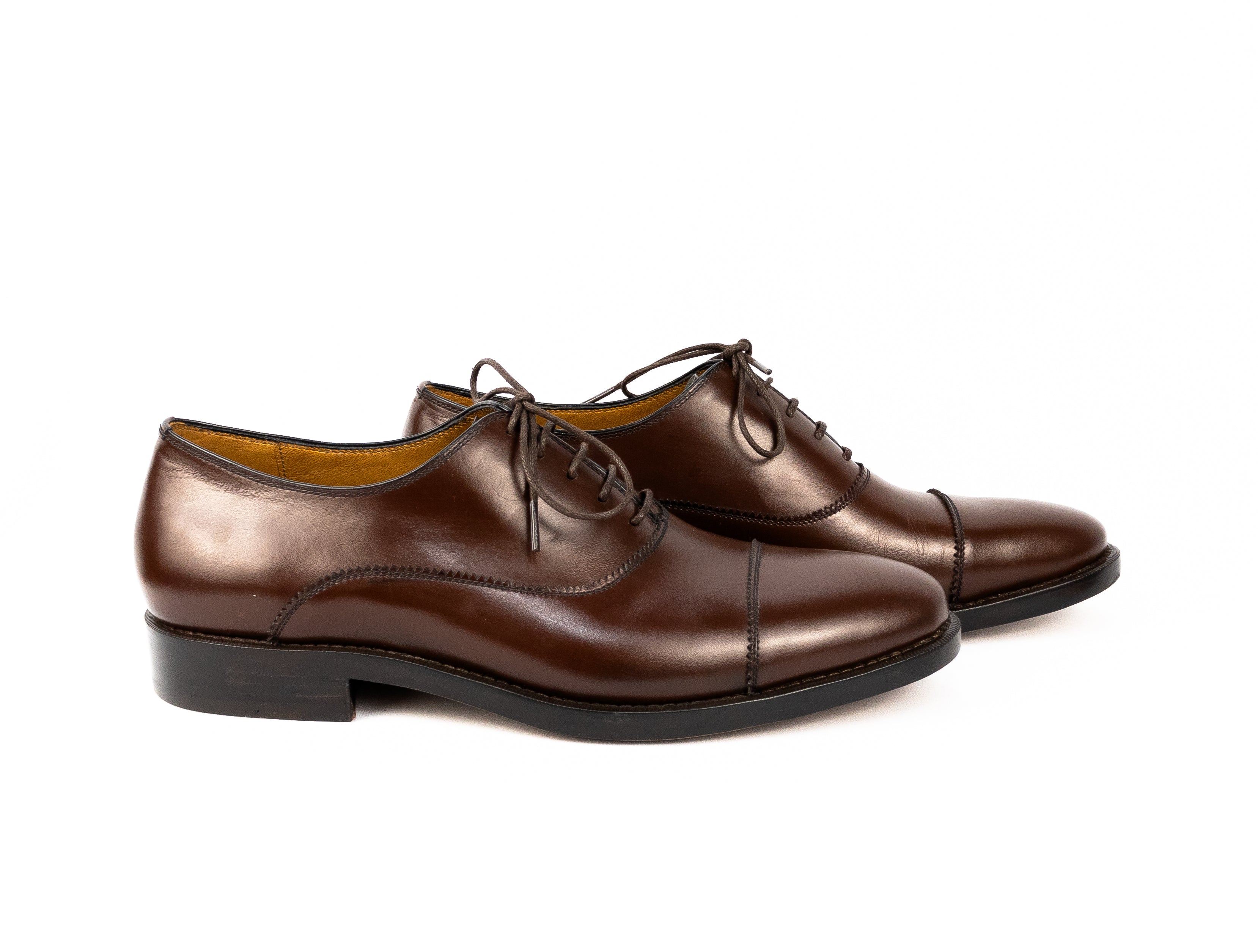 Oxford Cap Toe - Parker Cromo Alemão cor Pinhão