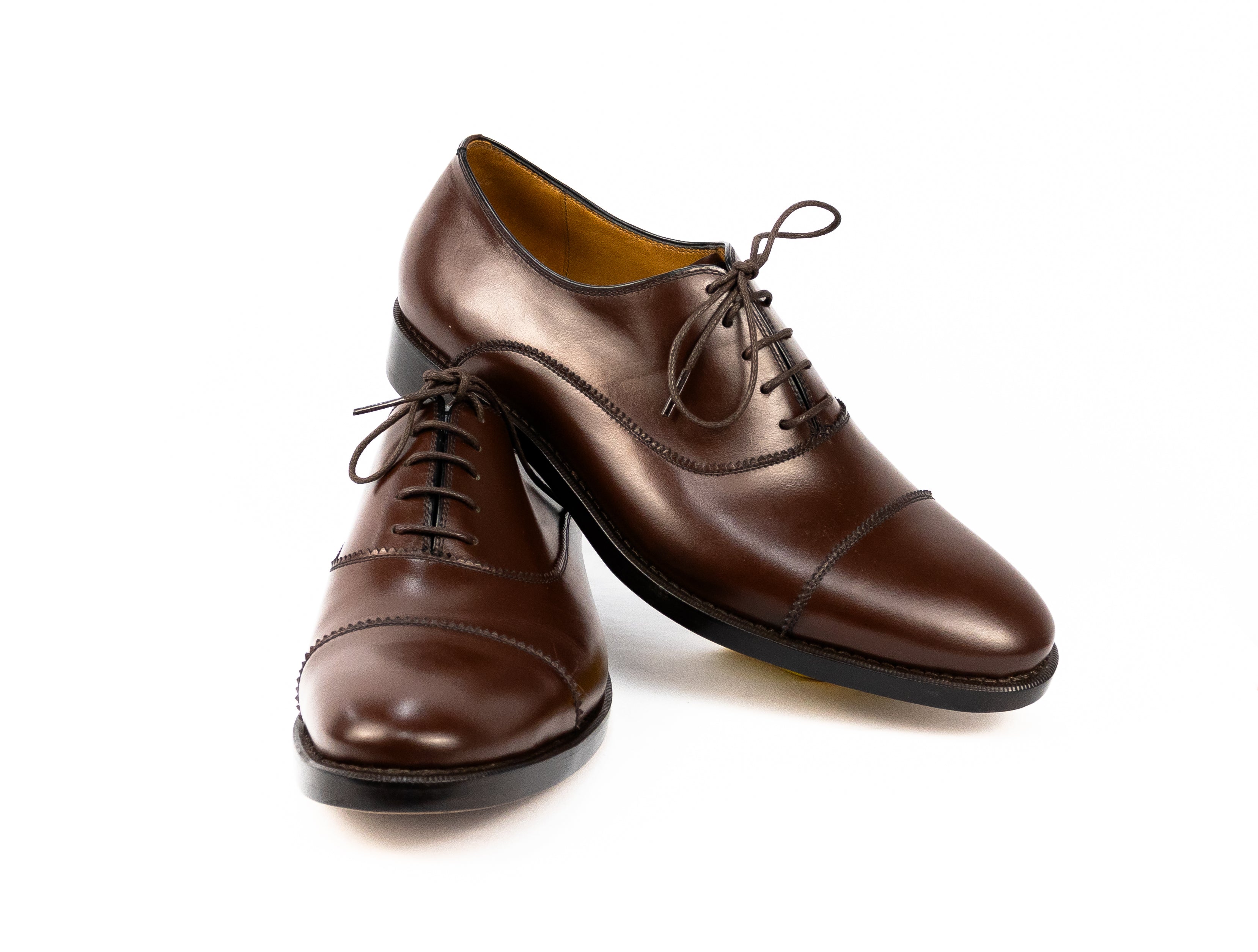 Oxford Cap Toe - Parker Cromo Alemão cor Pinhão