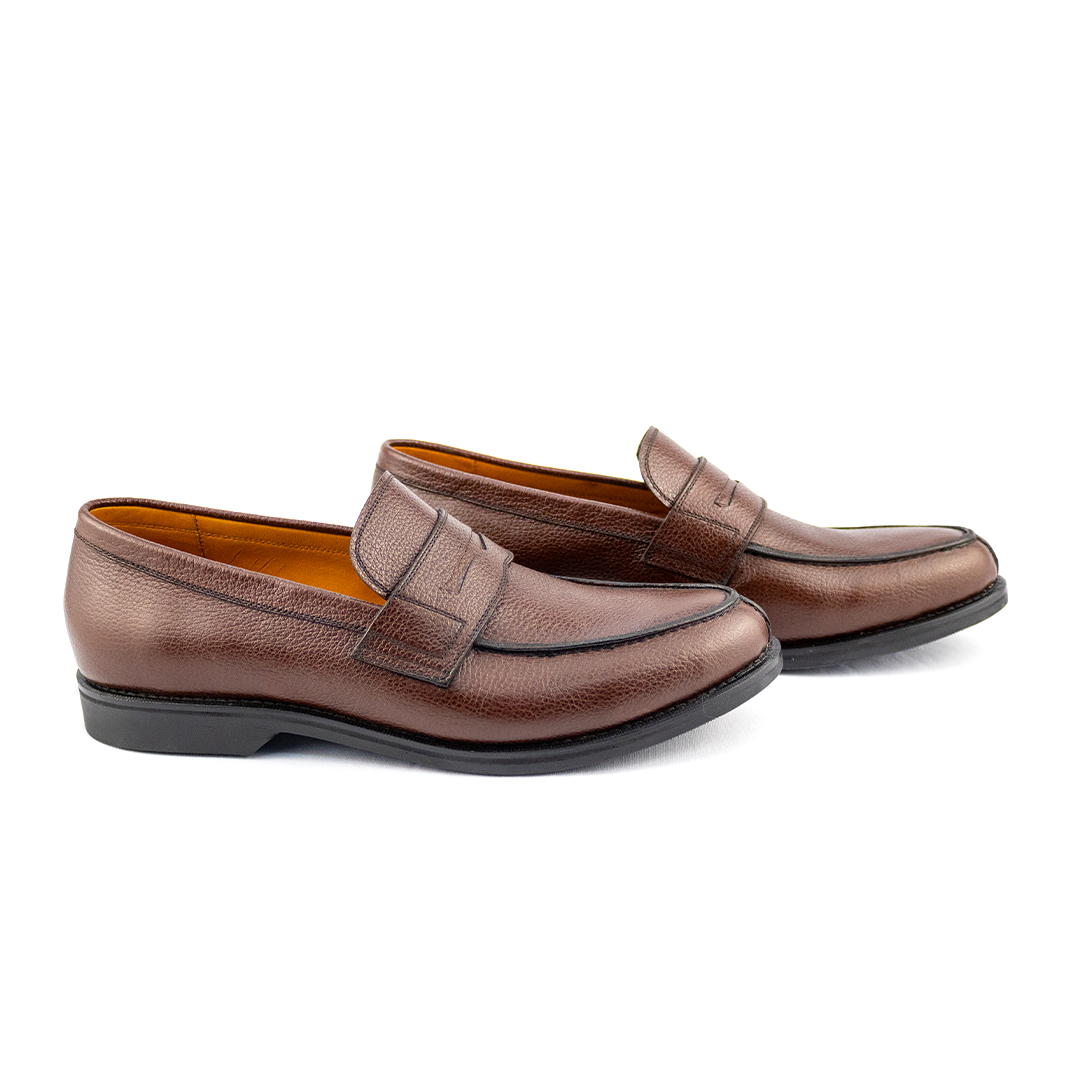 Loafer León em couro granulado - na lindíssima cor pinhão
