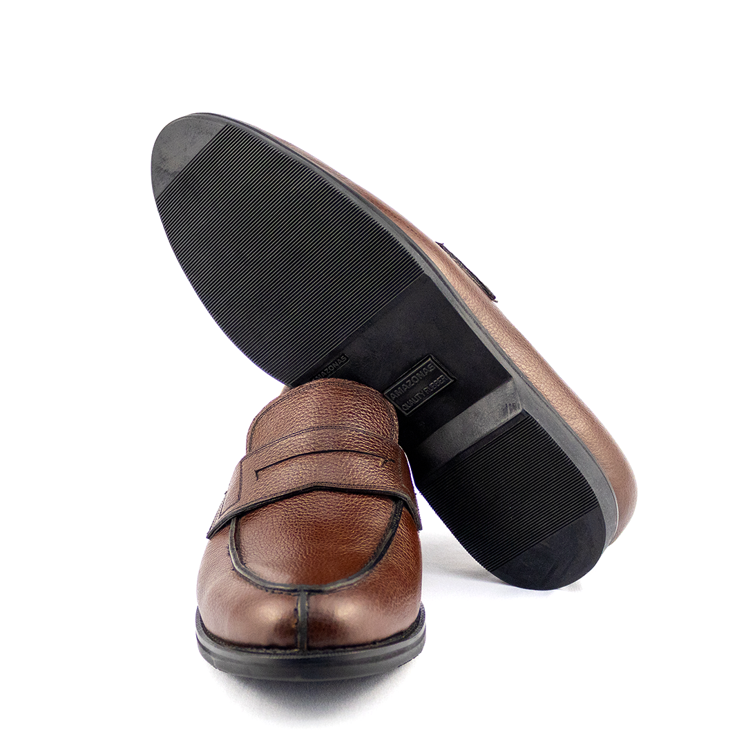 Loafer León em couro granulado - na lindíssima cor pinhão