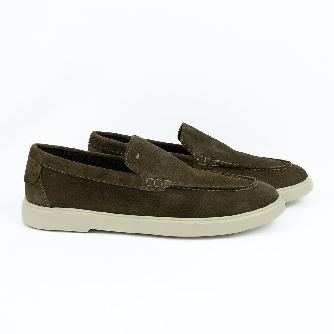 Novo Mocassim Casual Esportivo em Camurça- cor Rato
