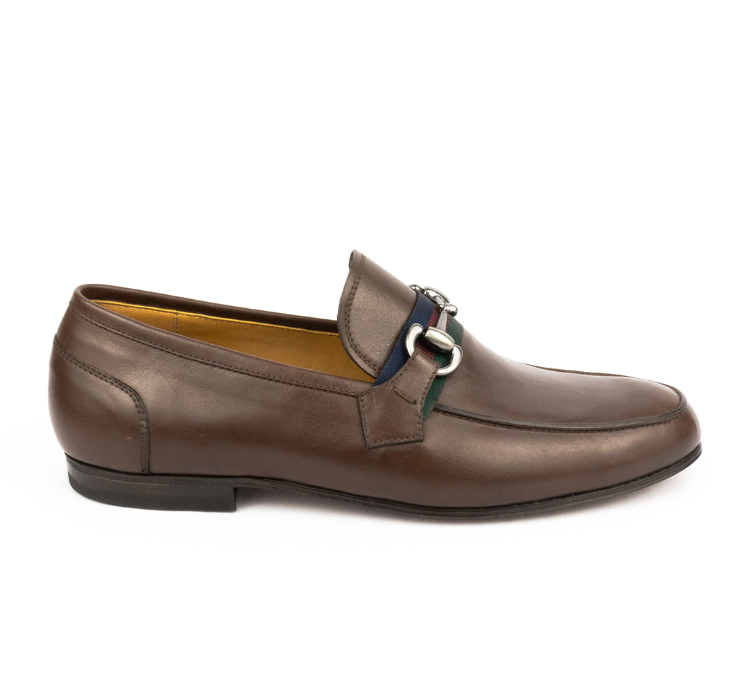 Últimos pares Mocassim estilo italiano Luca cor marrom chocolate