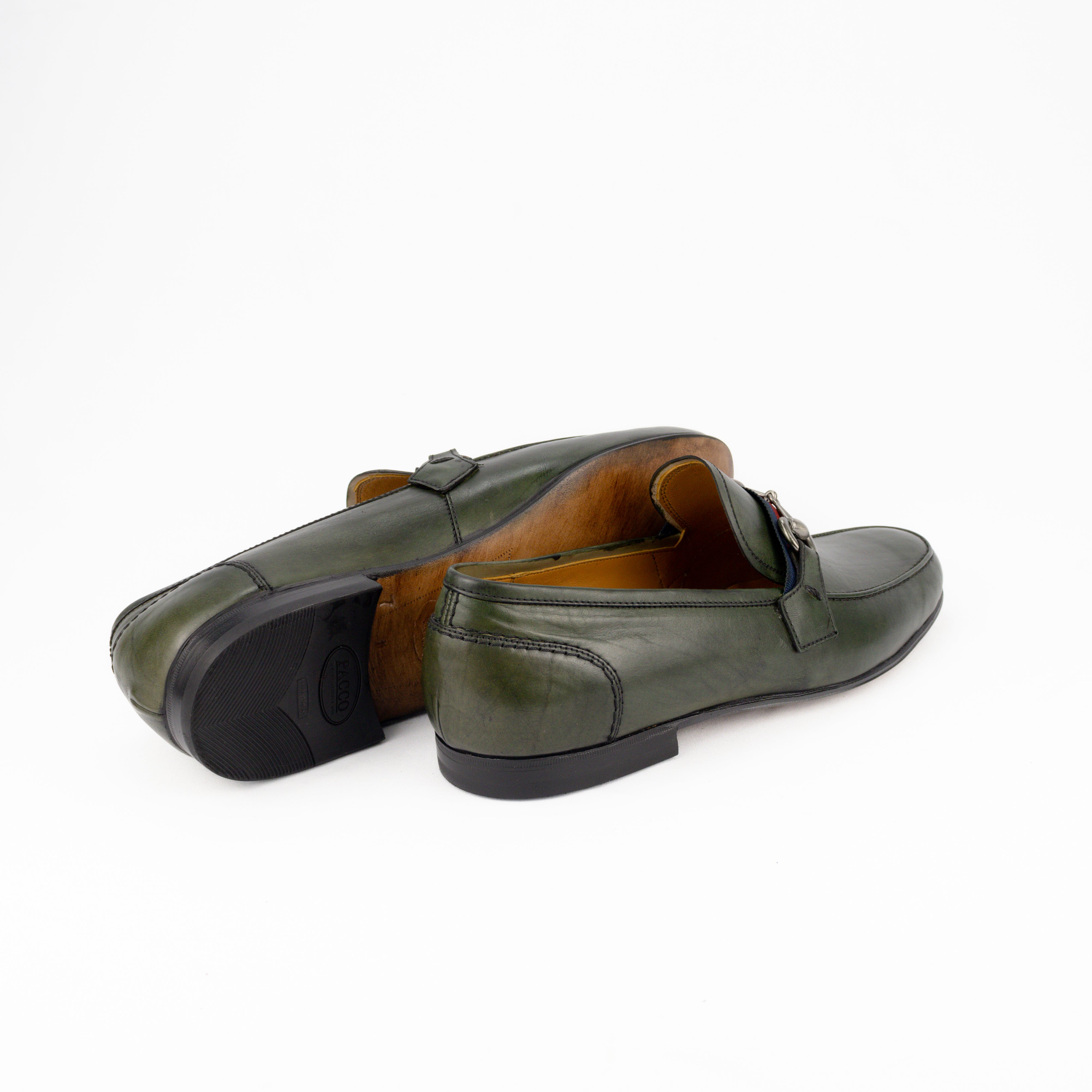 Mocassim estilo italiano Luca cor artesanal verde musgo