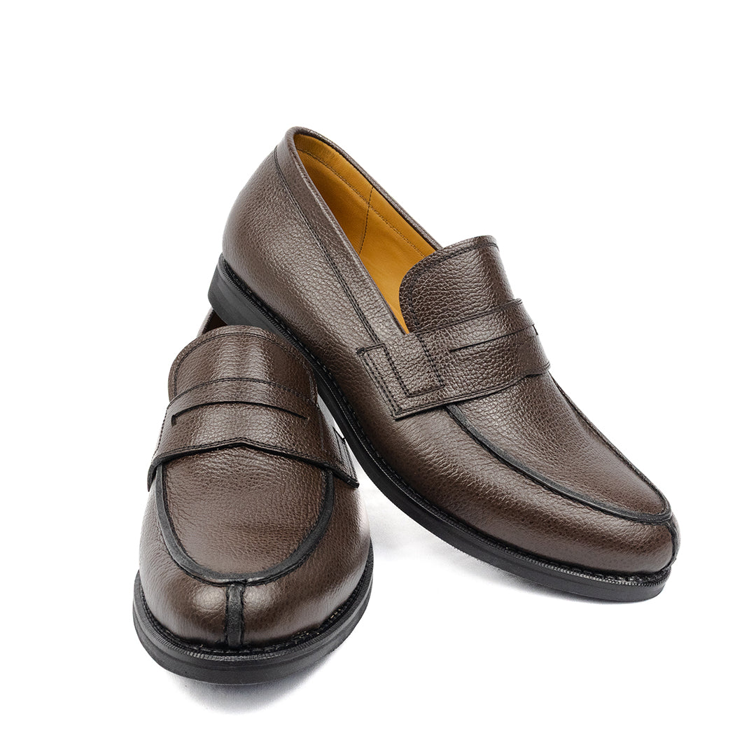 Loafer León em couro granulado cor Marrom Café