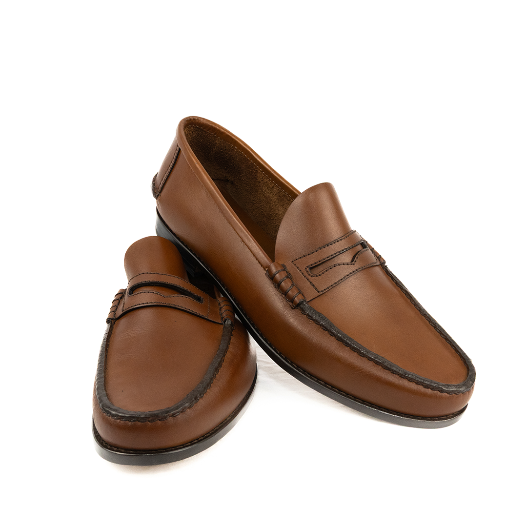 ÚLTIMO PAR TAMANHO 47 Mocassim Argentino College - cor havana