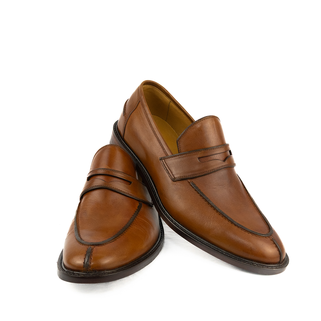ÚLTIMO PAR TAMANHO 40 Clássico Loafer - cor artesanal havana