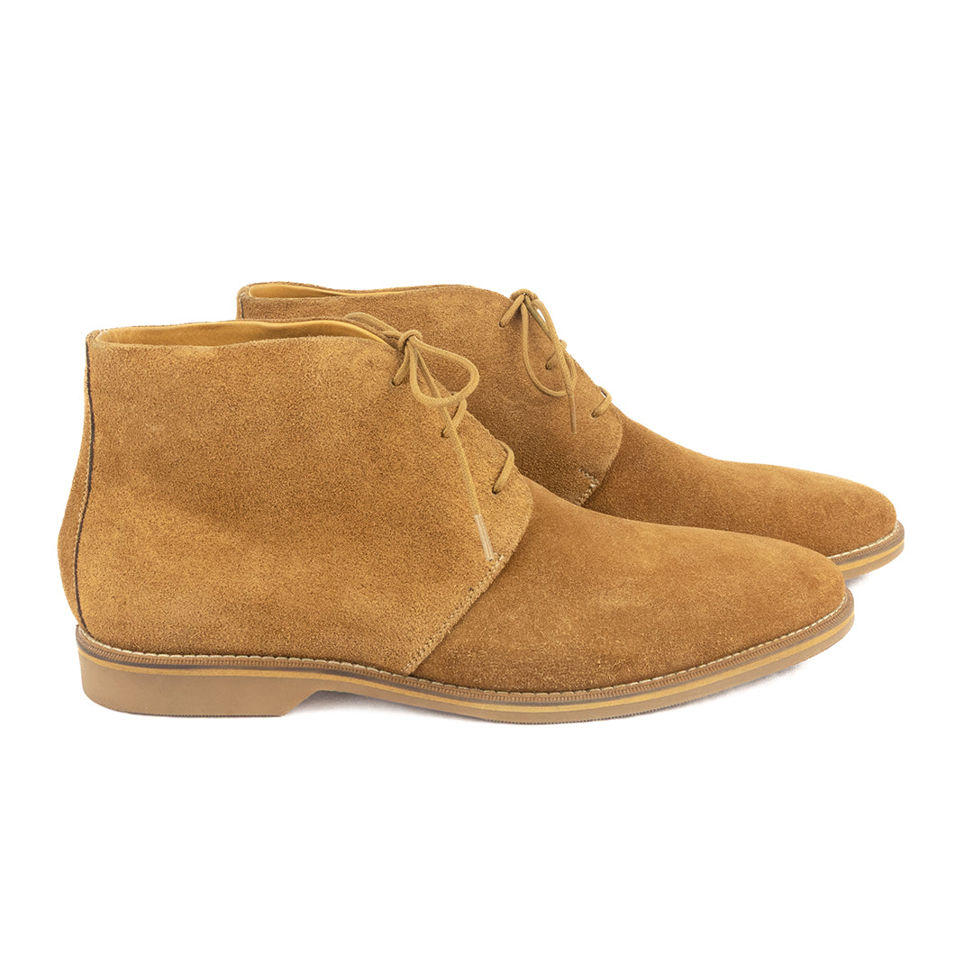 Bota Chukka Liverpool em camurça suede cor caramelo
