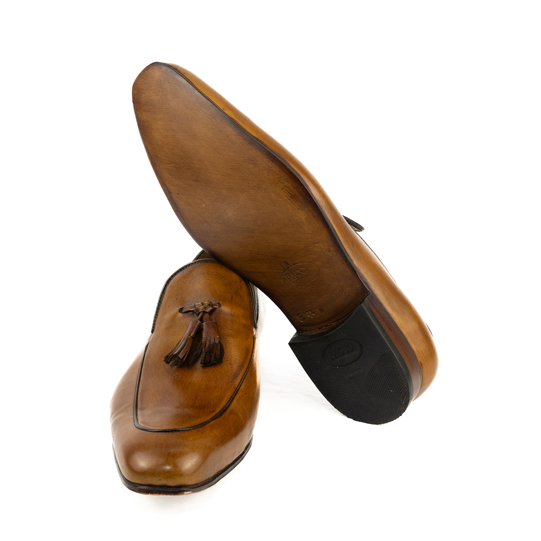 PEQUENO DEFEITO ÚLTIMO PAR TAMANHO 39 Tassel Loafer - cor havana
