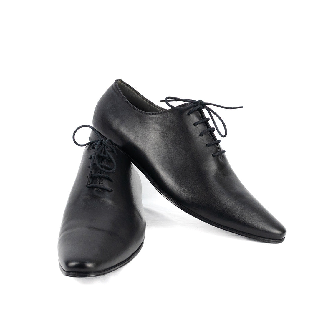 ÚLTIMO PAR TAMANHO 40 Oxford Wholecut de bico fino