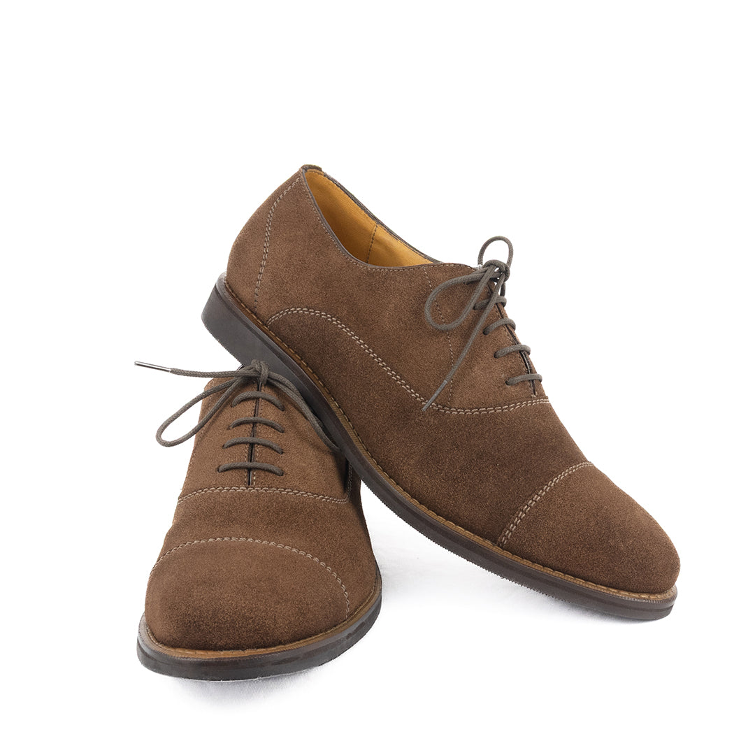 Oxford Cap Toe Ronald em camurça suede cor terracota