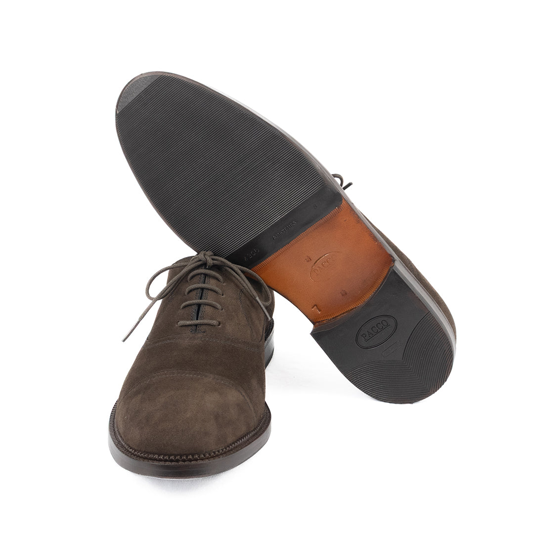 Oxford Cap Toe Ronald em camurça marrom café