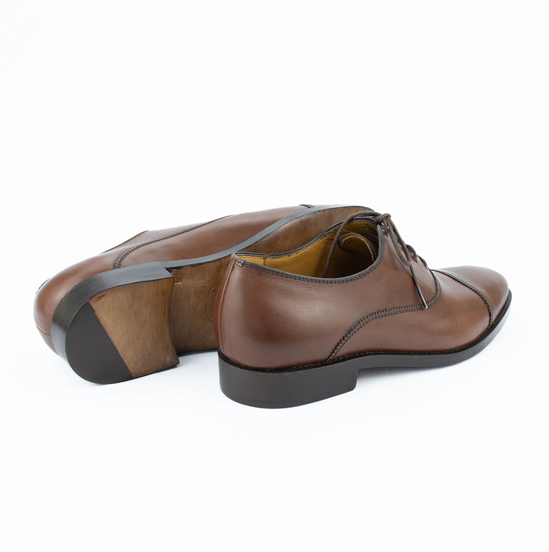 Oxford Cap Toe solado duplo Parker cor mahogany