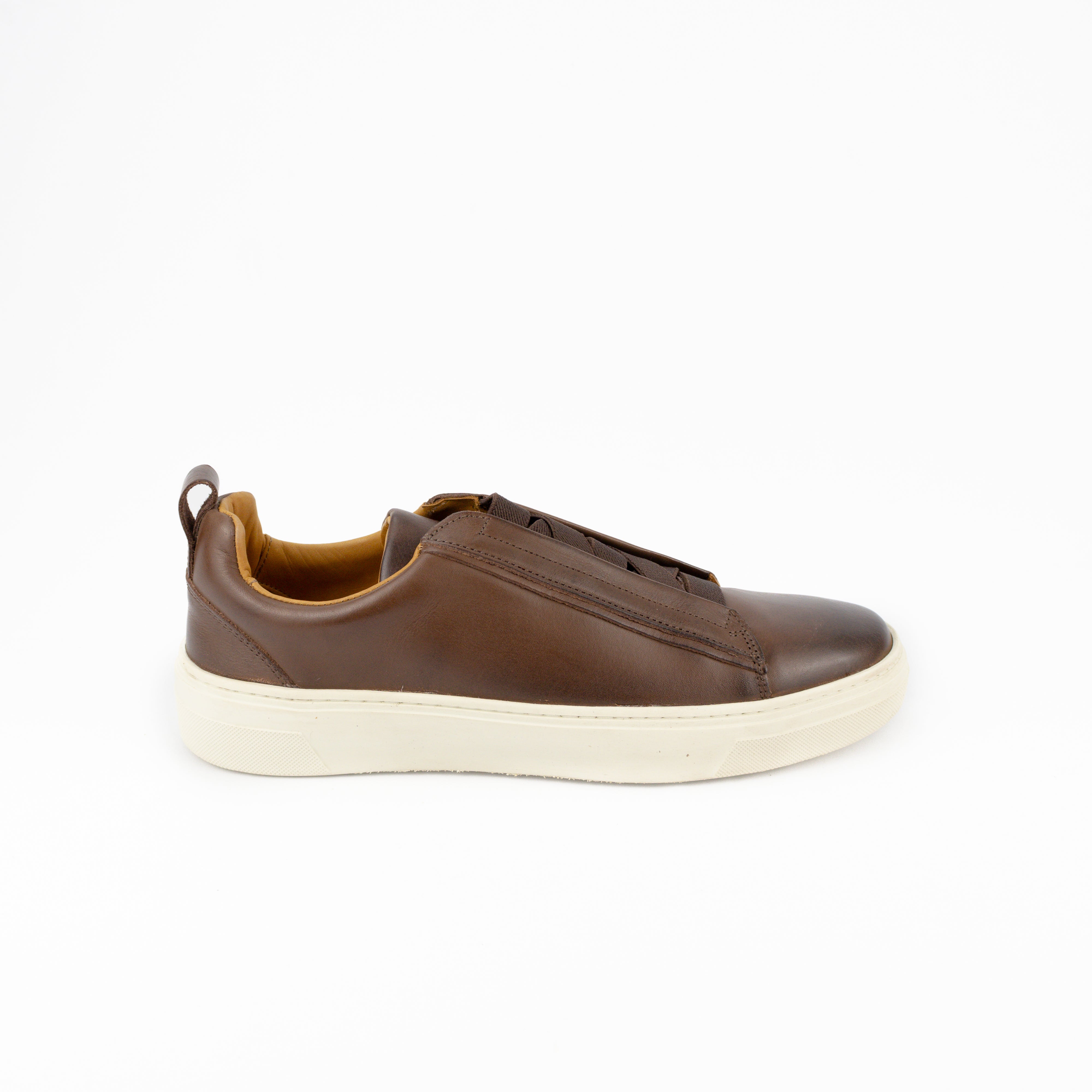 Sapatênis estilo italiano cor mahogany