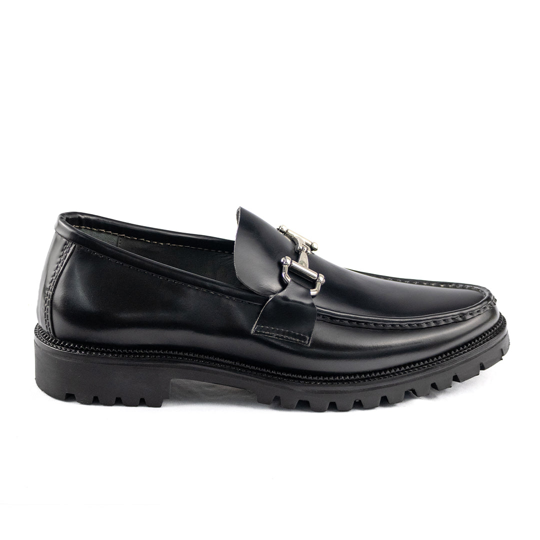 Mocassim Casual Guilherme Solado Tratorado e cor preto