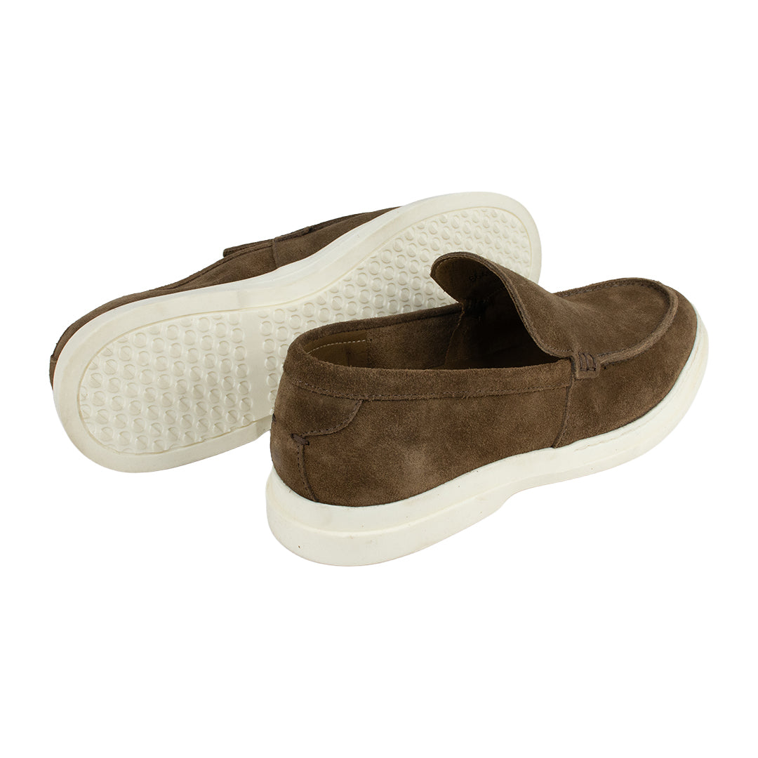 Sapato Slip on Hiper Confortável em camurça - cor tabaco