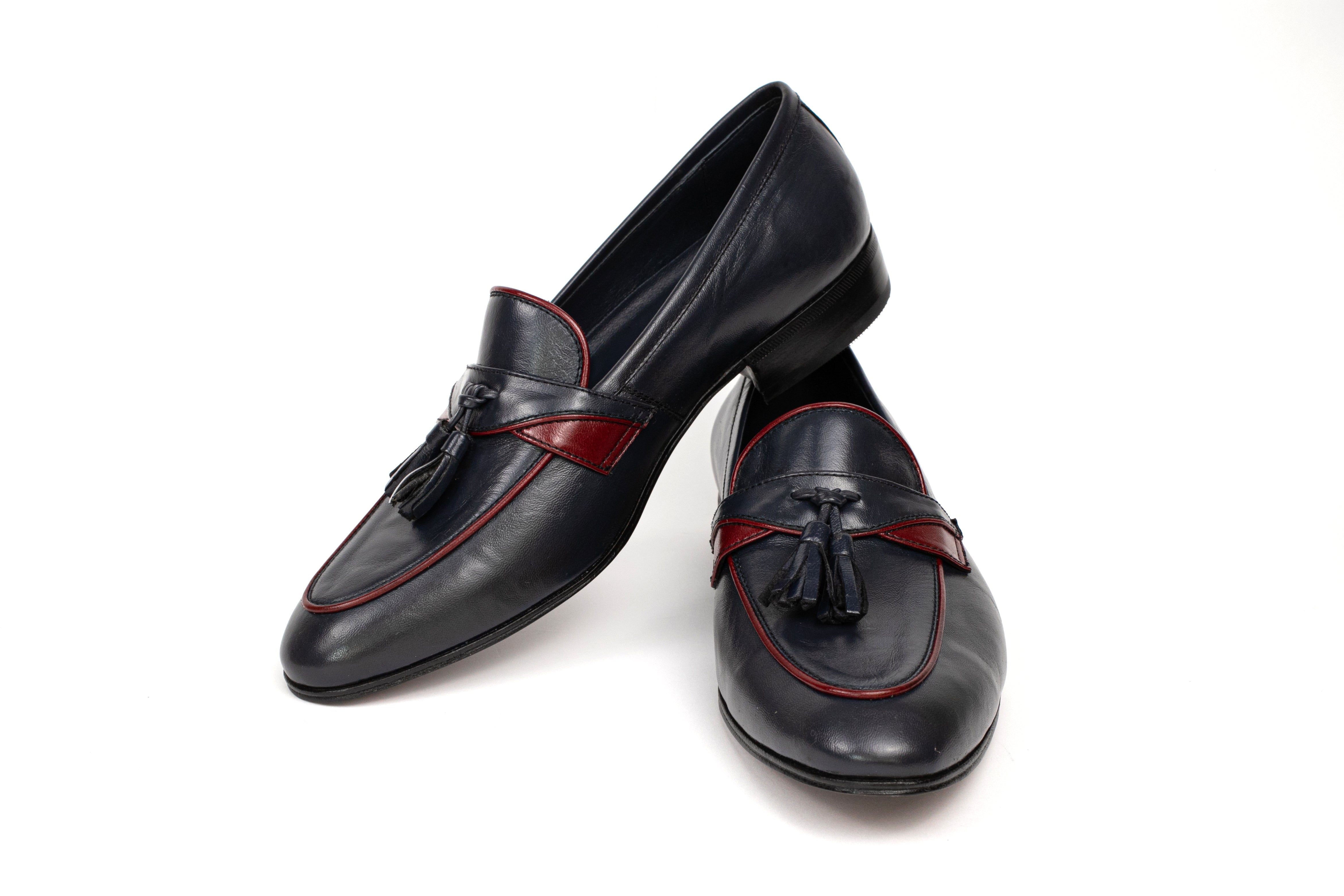 Tassel Loafer criação do Pacco - Enrico cor Azul Marinho com Vinho
