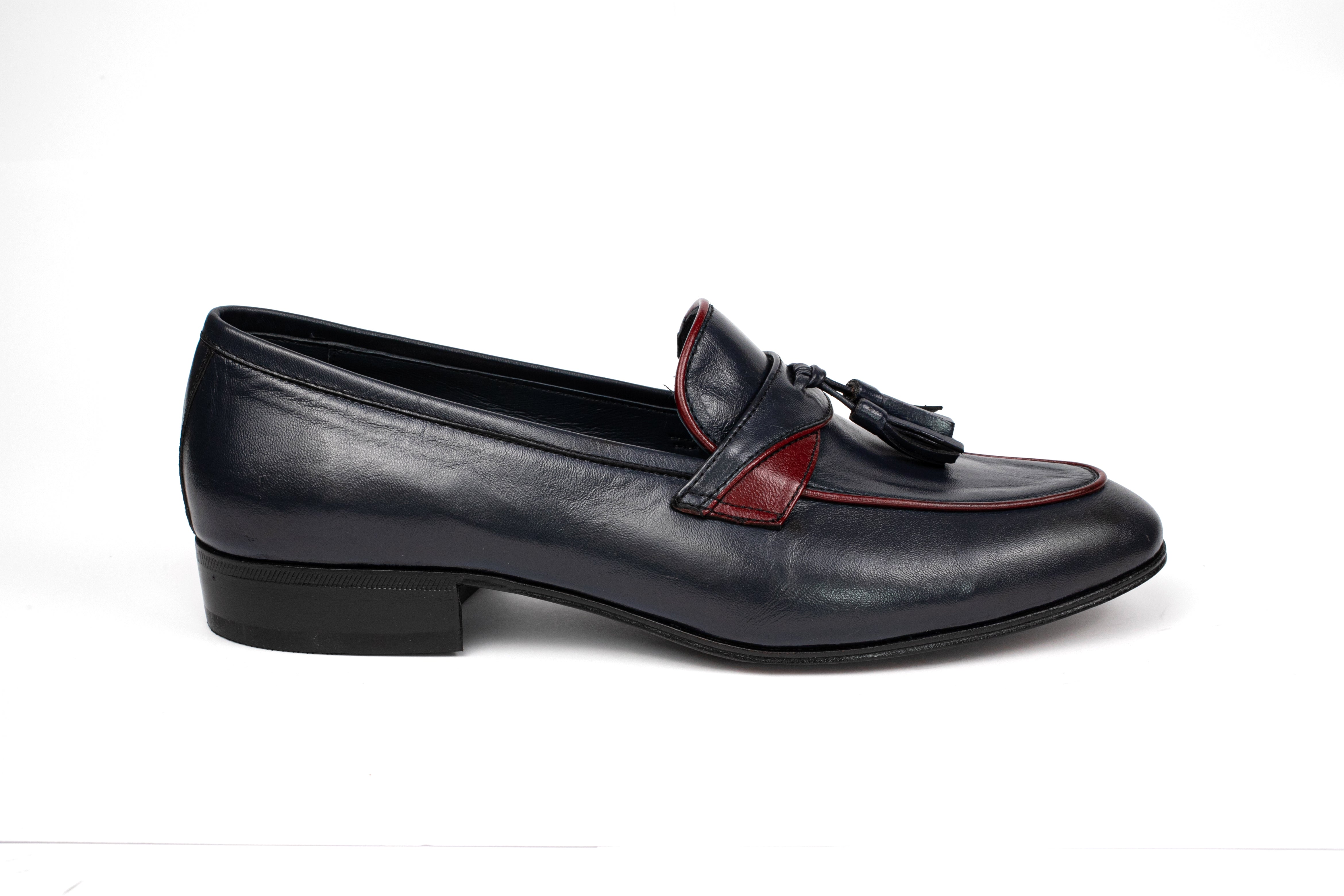 Tassel Loafer criação do Pacco - Enrico cor Azul Marinho com Vinho