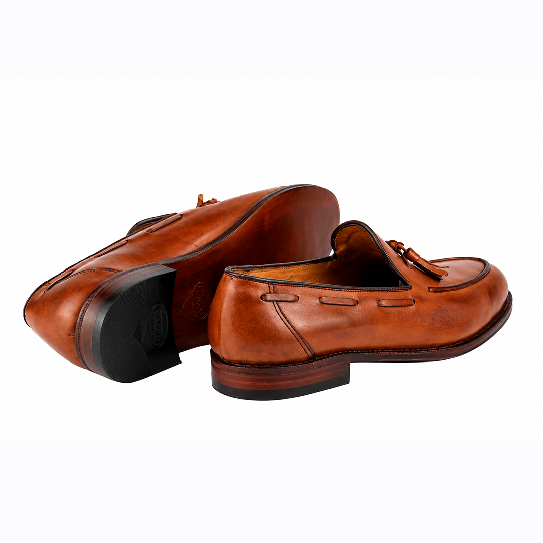 ÚLTIMO PAR TAMANHO 39 – Tassel Loafer cor Artesanal Avelã