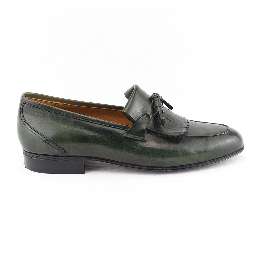 Tassel Loafer with fringe Benjamin color Moss Green