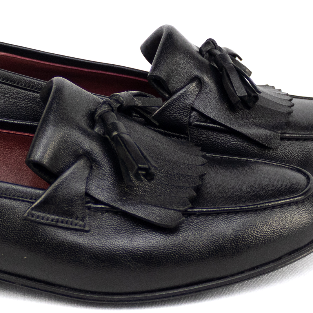 Tassel Loafer com franja Benjamin cor preto