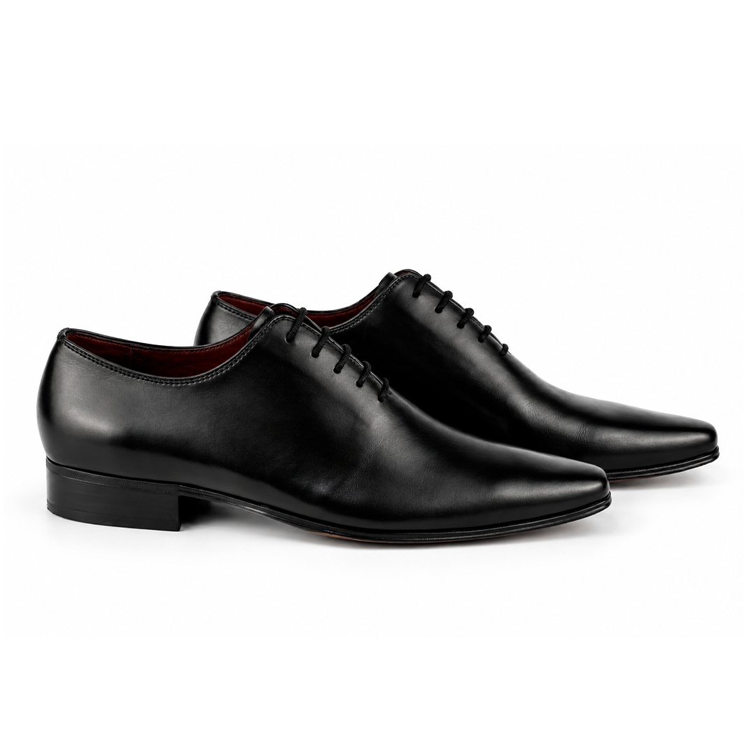 ÚLTIMO PAR TAMANHO 40 – Oxford Wholecut Bico Fino em Cromo Alemão cor Preto