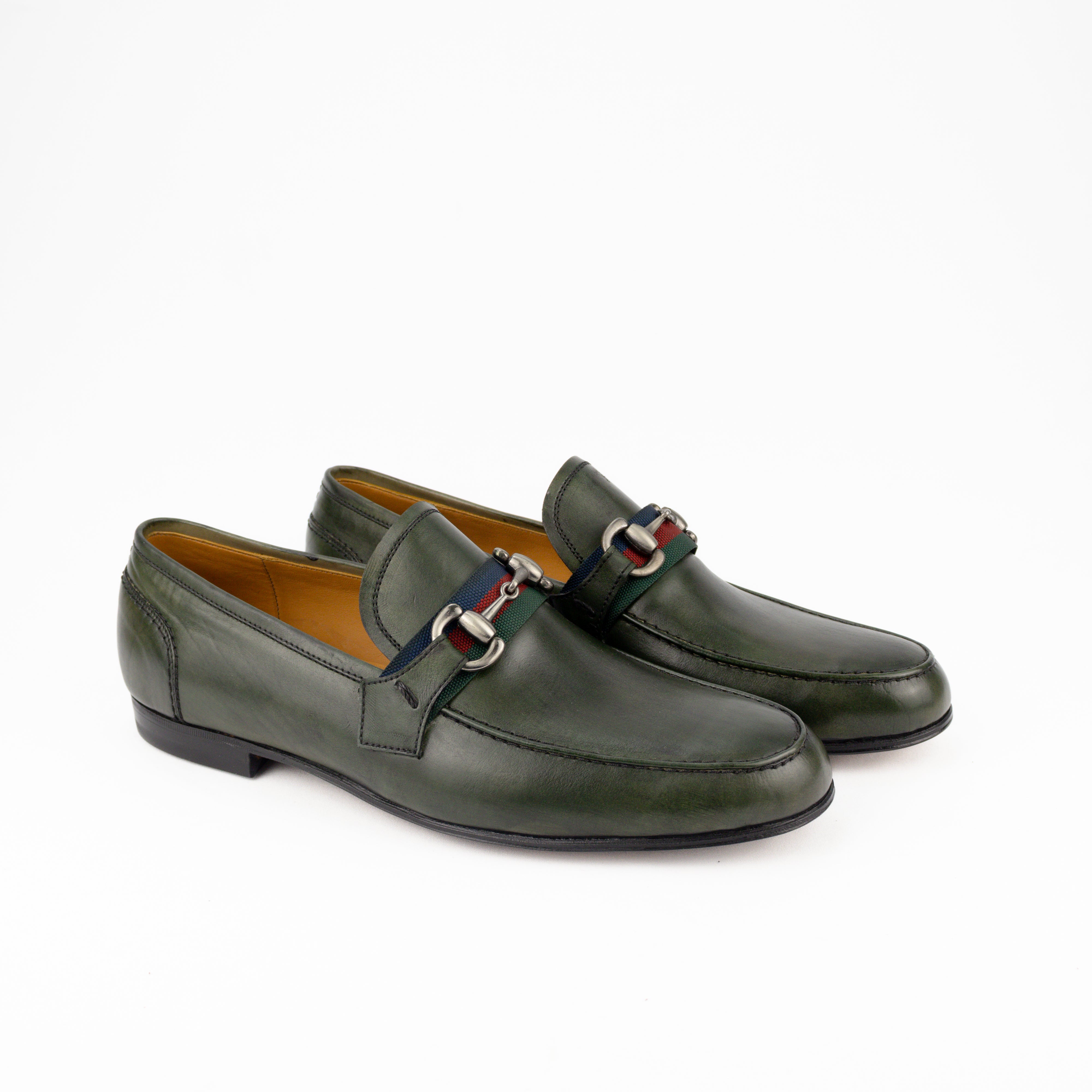 Mocassim estilo italiano Luca cor artesanal verde musgo