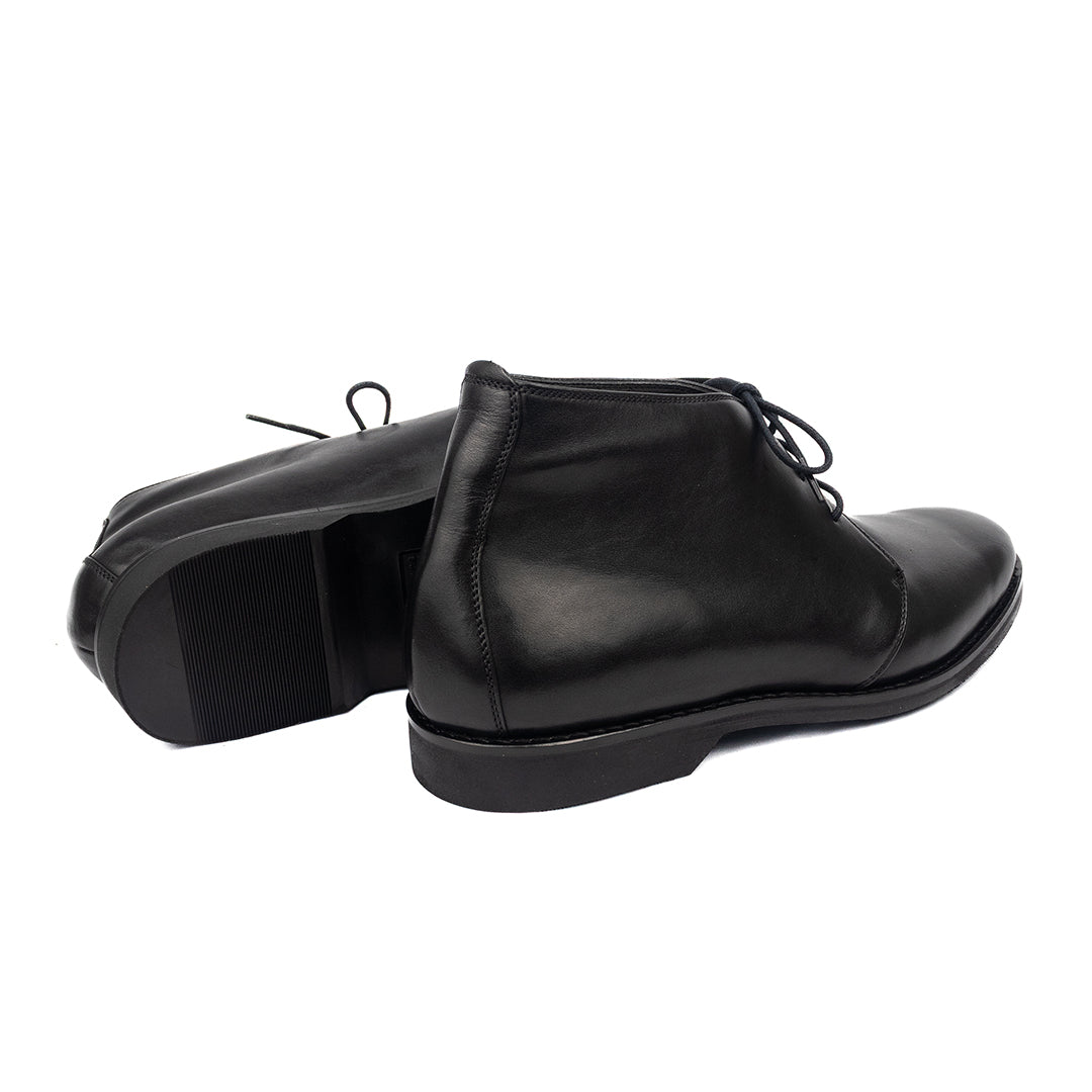 Bota Chukka Liverpool de extremo conforto cor preta
