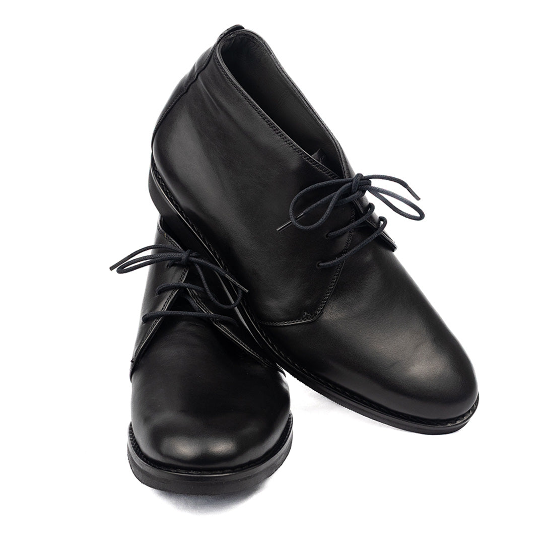 Bota Chukka Liverpool de extremo conforto cor preta