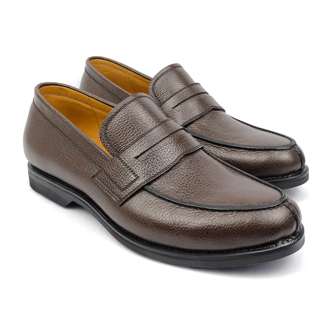 Loafer León em couro granulado cor Marrom Café