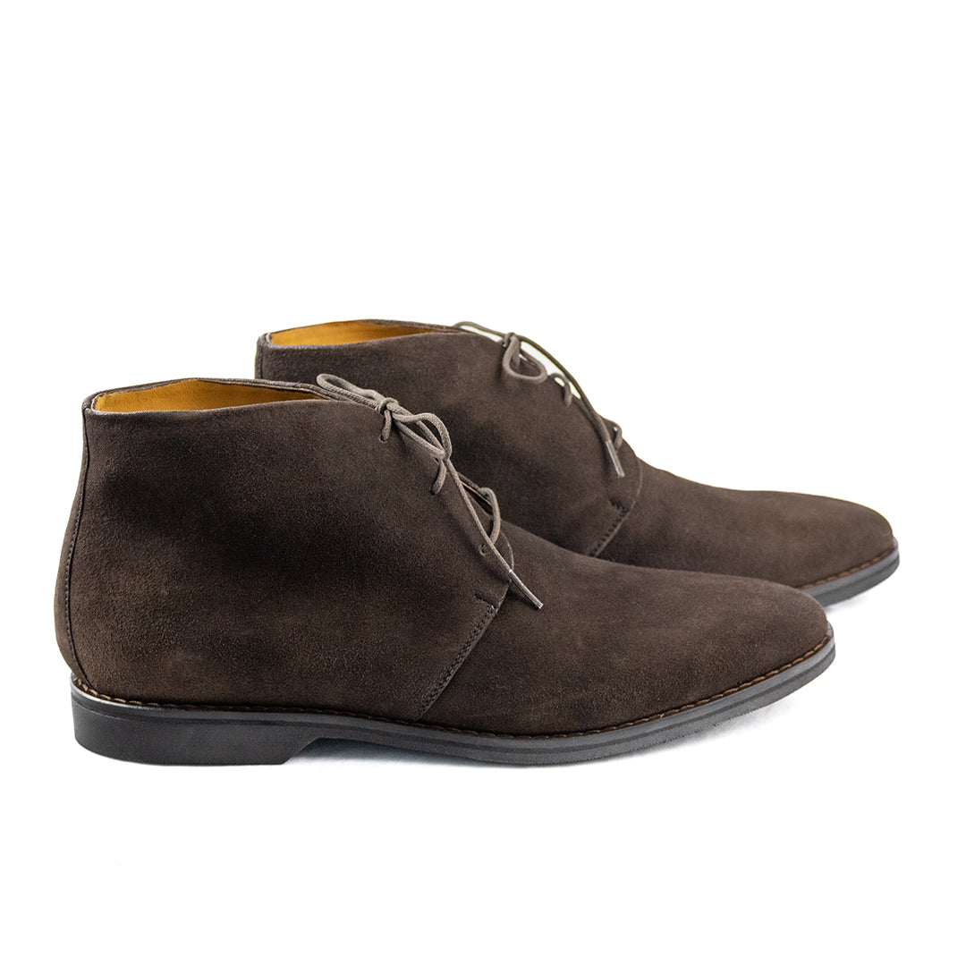 Bota Chukka Liverpool em camurça cor marrom café