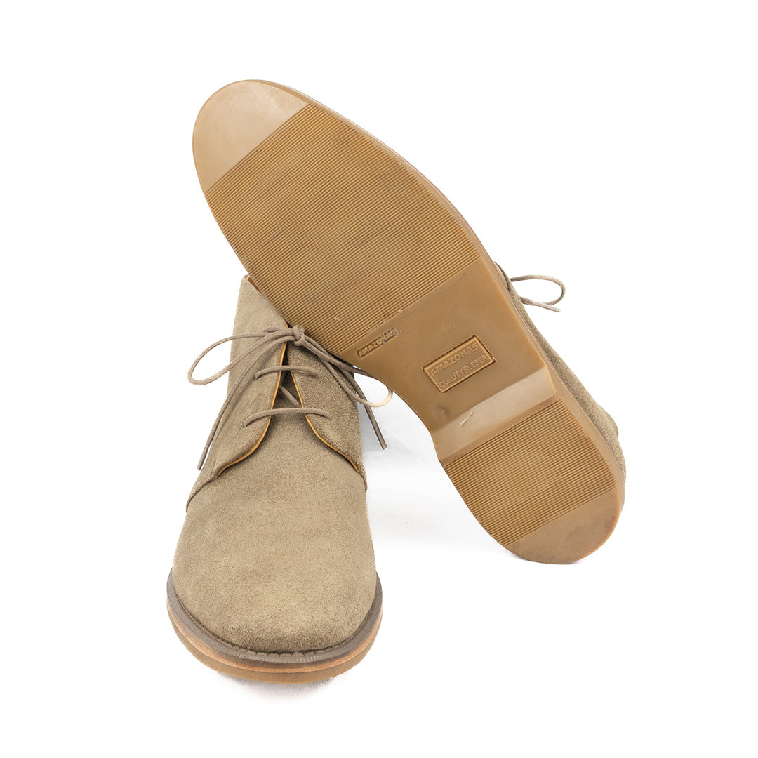 Bota Chukka Liverpool em camurça suede cor cinza rato